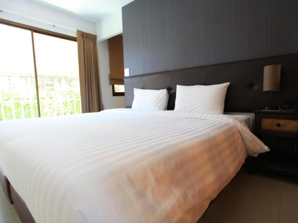 The One Residence Hotel Бангкок Экстерьер фото